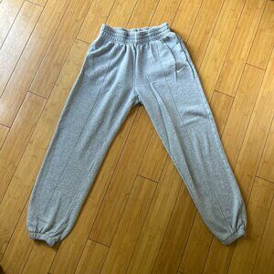 Great Condition Nike Cuffed Sweatpants Size Small